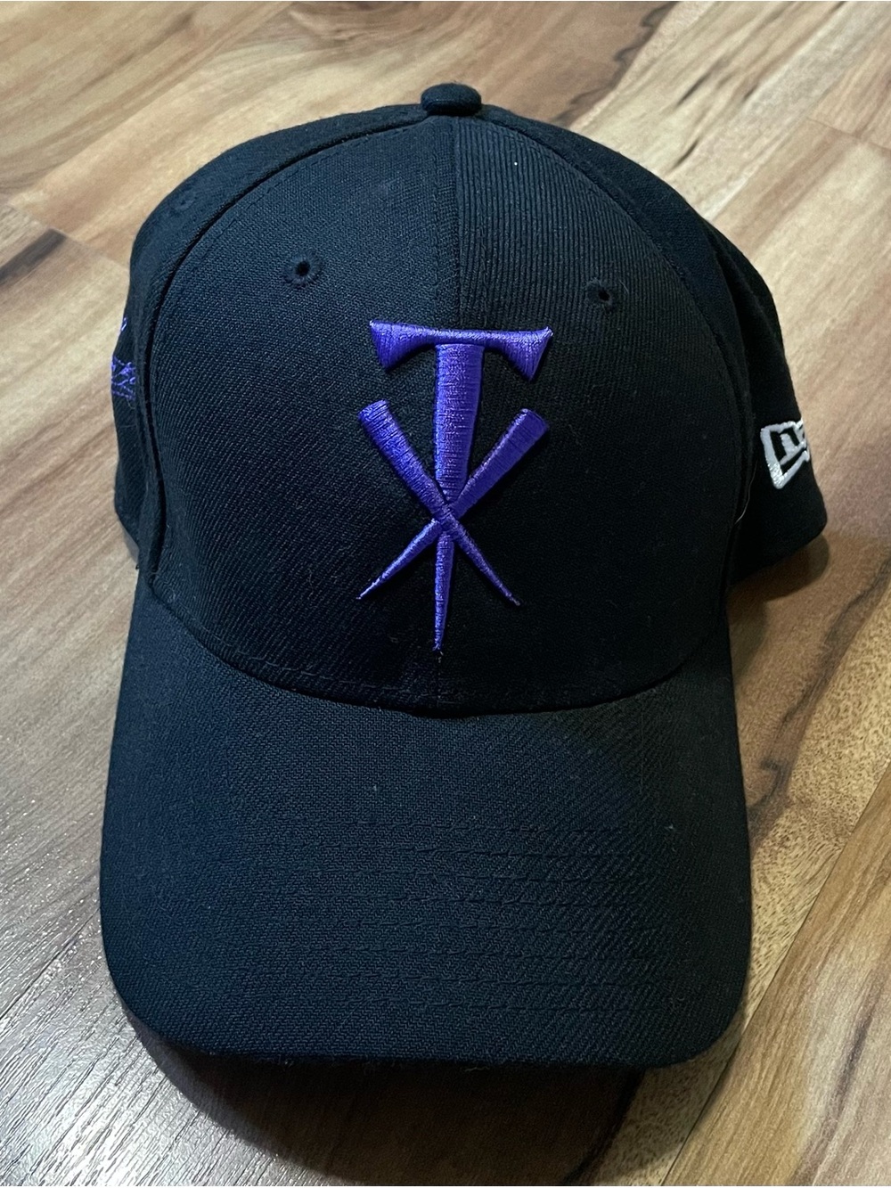 WWE The Undertaker New Era Hat 39THIRTY Signature Logo Cap Size S/M